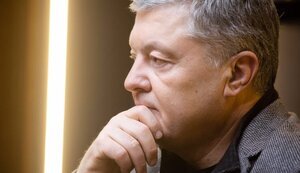 Путін - божевільна людина, яка підвищує ставки, щоб тиснути на весь світ, - Порошенко