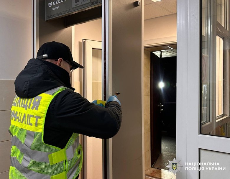 Мужчине предъявлено подозрение в связи со стрельбой в ТЦК Киева 19 октября