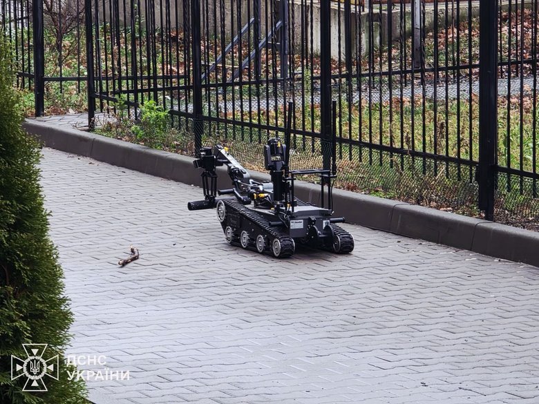 Вишгород: Шахед на даху будинку