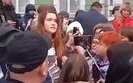 безуглій кричать Ганьба на вулиці