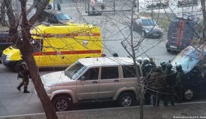 Загрози мінування соцоб'єктів та адмінбудівель спричинили масову евакуацію в містах РФ