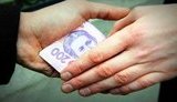 Кожен четвертий українець зізнався, що вважає хабар нормою життя, - опитування