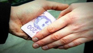Каждый четвертый украинец признался, что считает взятку нормой жизни, - опрос