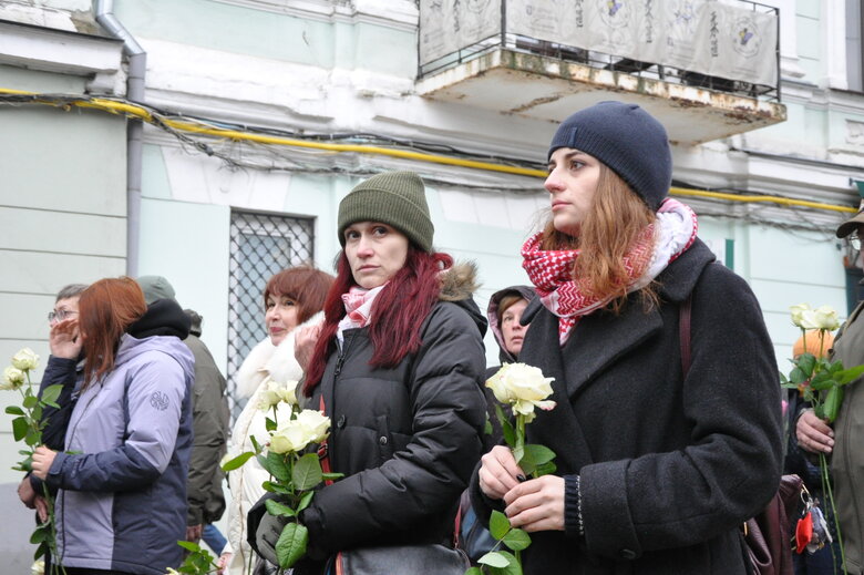 Пам’ятаємо!: у Києві вшанували подвиг Героїв Небесної Сотні 30