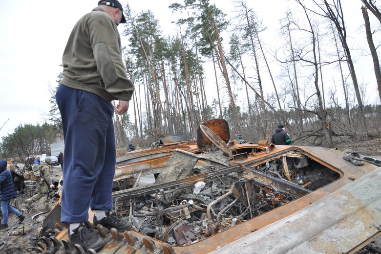 Russian occupiers equipment near Bucha destroyed 03