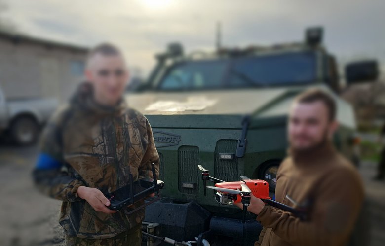 Один з бойових підрозділів дякує усім, хто підтримує його воїнів, та просить допомогти з купівлею дрона та автомобіля 06 Один з бойових підрозділів дякує усім, хто підтримує його воїнів, та просить допомогти з купівлею дрона та автомобіля 06