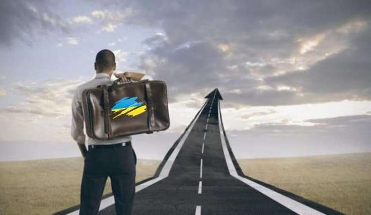 Половина українських ІТ-шників думають про еміграцію, повернутися із-за кордону планують лише 20%, – опитування
