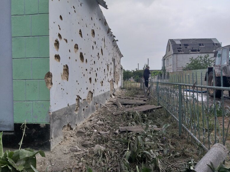 Наслідки ранкового обстрілу Миколаєва: відомо про одного пораненого 01