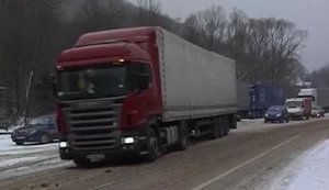 Закарпатье в плену непогоды: ограничено движение на дорогах. ВИДЕО (обновлено)