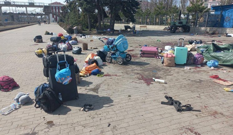 Consequences of missile strike by Russian troops on Kramatorsk station. VIDEO 21+
