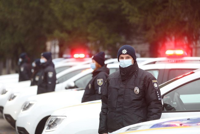 Нацполіція отримала від міжнародних партнерів 18 службових автомобілів 01