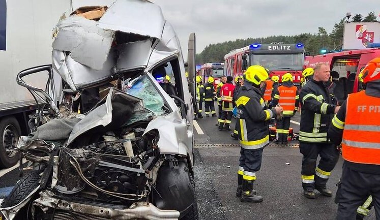 Minibus with Ukrainians involved in road accident in Austria: four dead. PHOTOS