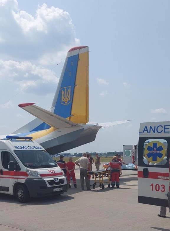 В киевский госпиталь вновь прибыл борт с ранеными воинами. Без помощи неравнодушных украинцев не справиться, - волонтер Воронкова 02