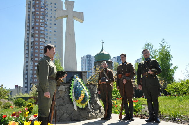 У Києві відбулися урочисті заходи, присвячені 101-річчю визволення української столиці від більшовиків 25
