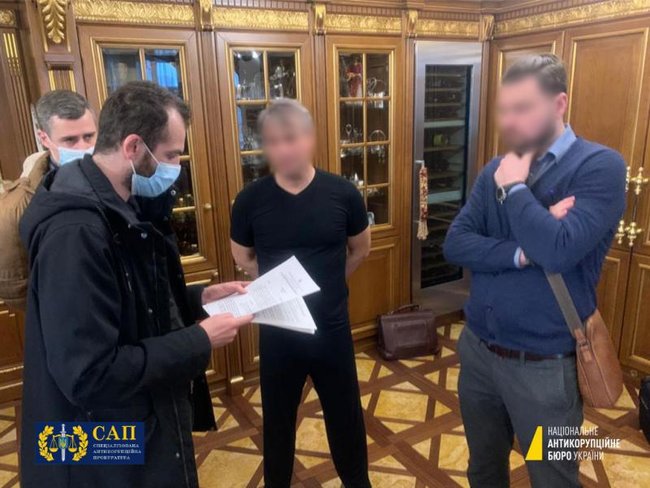 НАБУ сообщило о подозрении владельцу Альткома по делу о взятках для экс-главы Укравтодора 01