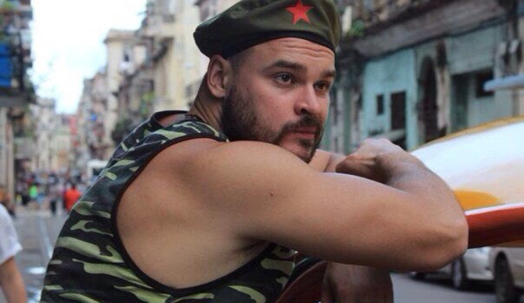 Головний російський неонацист Максим Марцинкевич (Тесак): Половина моїх однокласників - наркомани. Деякі від передозування подохли. Всі овочі, до останнього. А хотіли ж бути громадянами!