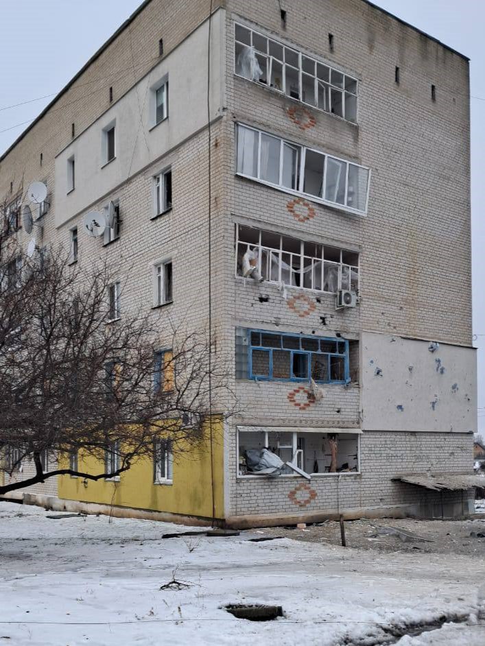 Оккупанты обстреляли из артиллерии Купянск-Узловой, ранена женщина 01