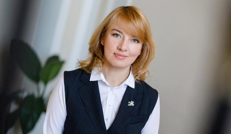 Прийшла до госпіталю, щоб з’ясувати стосунки з пораненим без ніг, - військовий розповів про візит голови "слуг народу" Шуляк