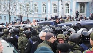 В столкновениях при задержании Саакашвили пострадали несколько правоохранителей, - МВД