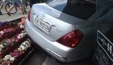 В Симферополе жена прокурора въехала в людей, есть раненные. Милиция старается замять дело. ФОТО+ВИДЕО (обновлено)