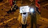 Save us: Протестующие в Гонконге 4 дня удерживали захваченный кампус университета. ФОТОрепортаж