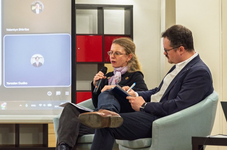 У Празі підняли питання депортації українських дітей та злочинів РФ