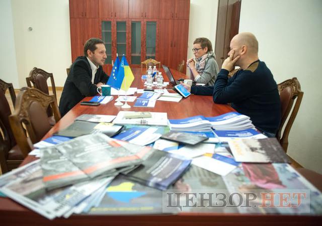 Юрій Стець: "Мені сумно, коли кажуть, що Мінстець займається порохоботами" 06