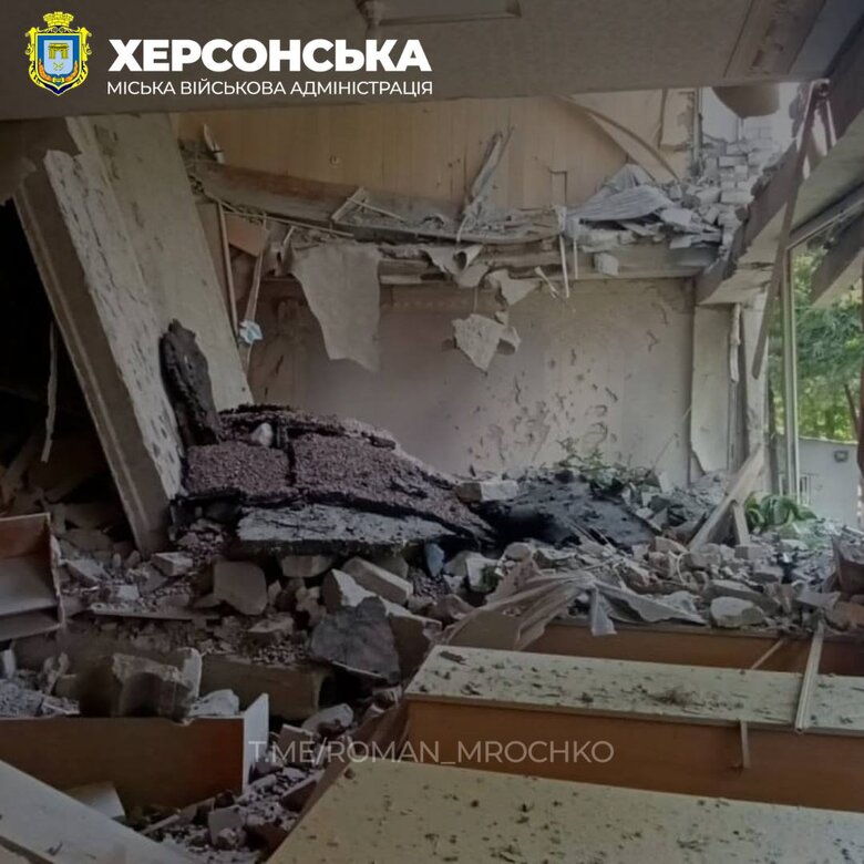 Обстріляні заклади освіти в Херсонській громаді