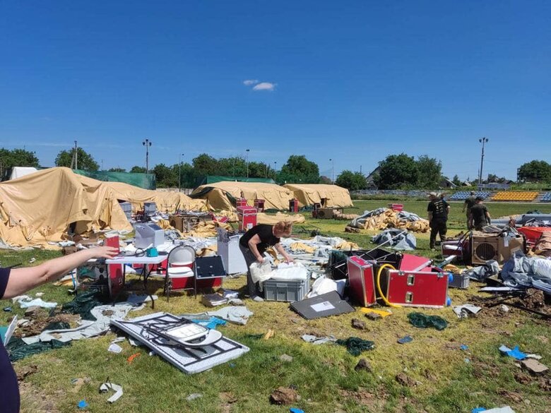 Ворог ударив по обласній лікарні після того, як сюжет про неї показали в новинах, - ВМС ЗСУ 03