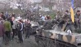 "Важко було усвідомити, що воюємо не з народом, а з озброєними бандитами", - 6 років тому бойовики РФ та їхні прибічники блокували колону ЗСУ біля Краматорська та заволоділи бронетехнікою. ВIДЕО