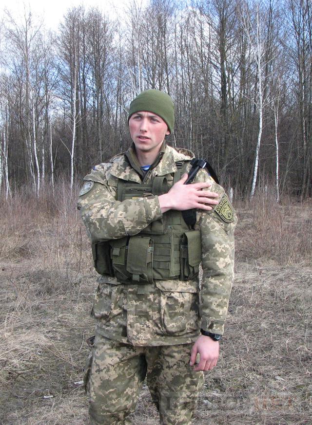 Холодом, вітром, вогнем: Як Марусині ведмеді готують бійців ВДВ 12