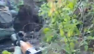 Ukrainian soldier eliminates Russian occupier almost at close range. VIDEO