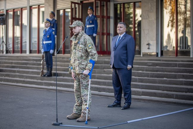 Аваков наградил работников системы МВД государственными наградами 07