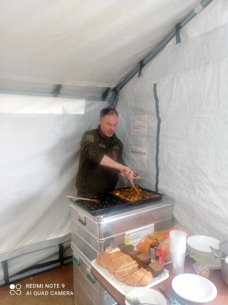 Від фронту до шпиталю. Хто такі Діти Айболіта і як вони рятують українських бійців 15