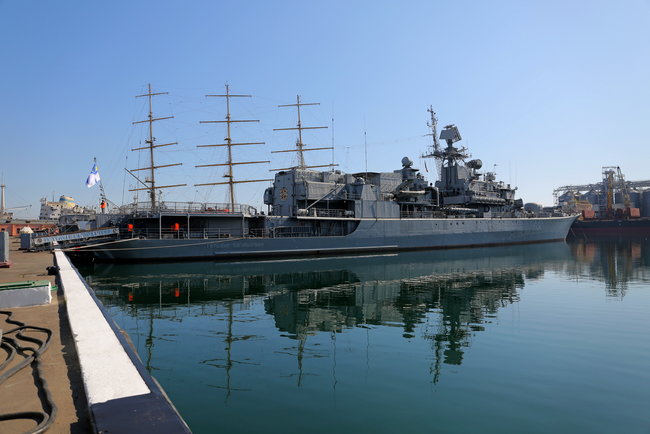 Таран и Хомчак посетили флагман ВМС Украины фрегат Гетьман Сагайдачний 01