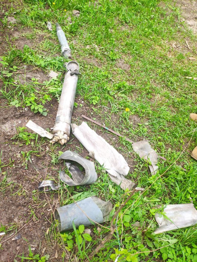 Фосфорні снаряди, авіаудари, обстріли з Градів: вночі росіяни намагались атакувати Донеччину 04