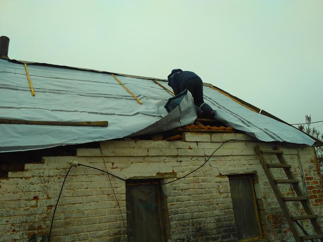 Avdiivka recovers from shelling aftermath: mine clearance, repair underway 01