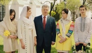 Poroshenko congratulates Ukrainians on Easter Sunday. VIDEO