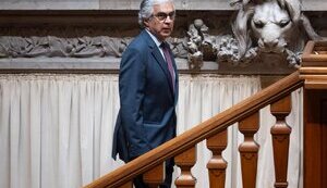 Президент Ассамблеи Португалии Агиар-Бранку прибыл в Украину