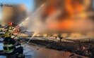 ДСНС: у Київській області триває ліквідація пожежі