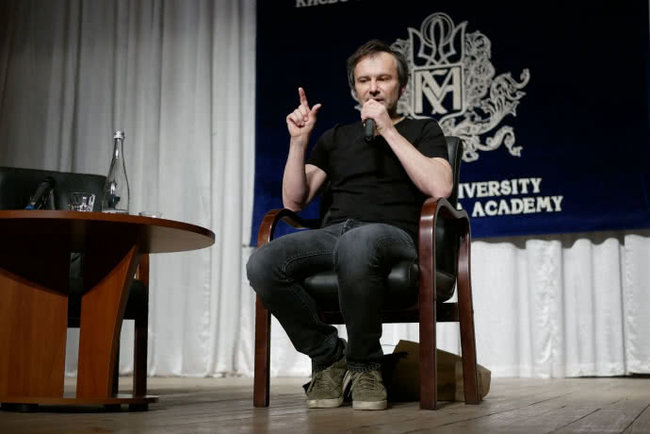 Святослав Вакарчук: Я розчарований, що зміни відбуваються не так швидко, як хотілось би 01