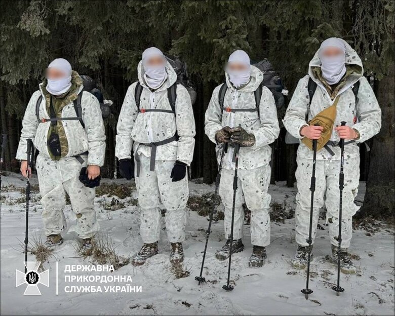 Чотирьох чоловіків, які намагалися потрапити до Румунії, затримали на Буковині