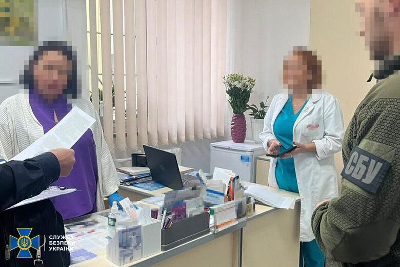 У Рівному СБУ викрила схему заробітку на ухилянтах