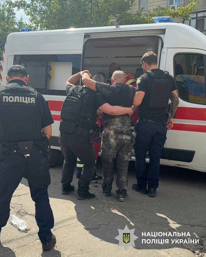 In Kyiv, a man released natural gas and blew up an apartment
