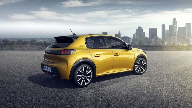 Peugeot представила свой первый электромобиль 02