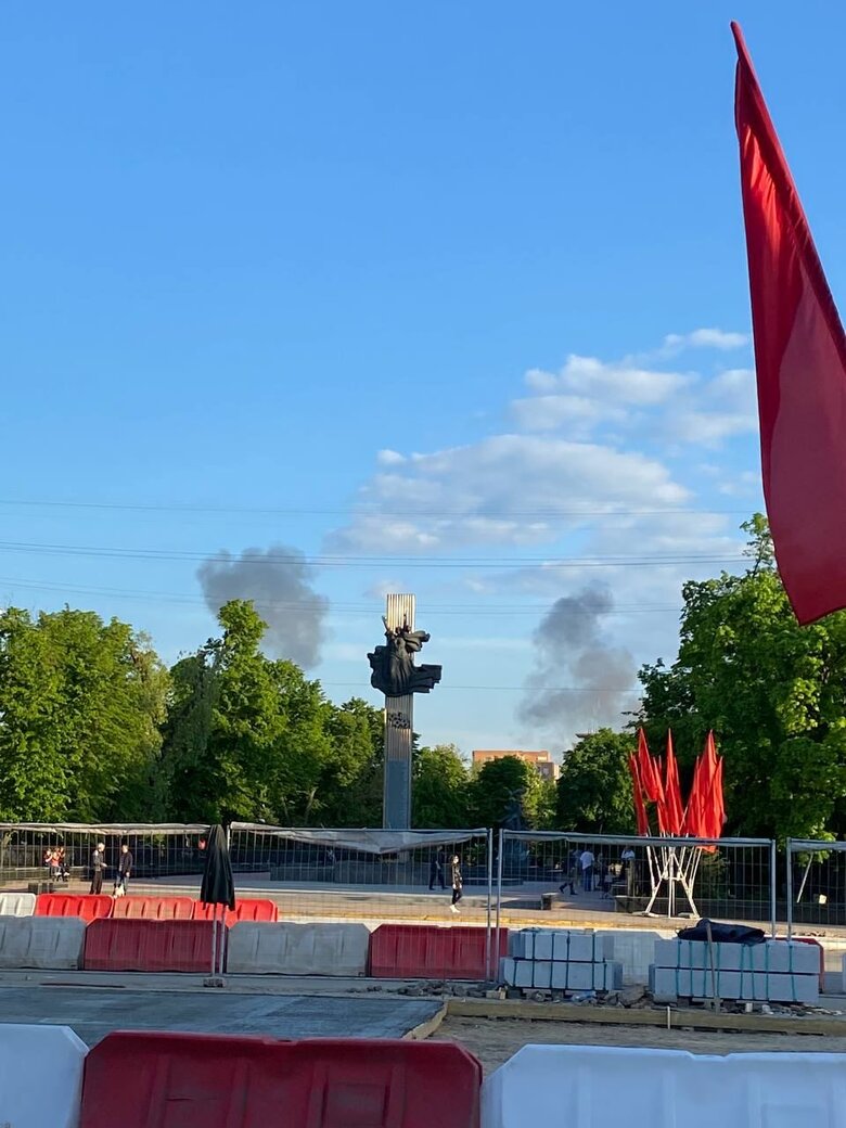 В окупованому Луганську пролунали два вибухи 01