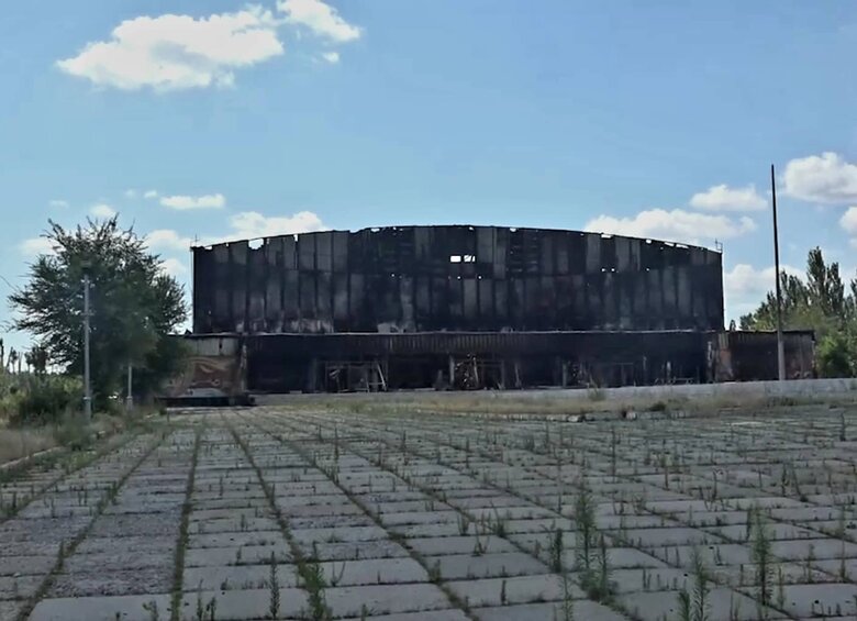 В оккупированной Кадиевке разрушена казарма с российскими военными. Потери уточняются, - Гайдай 03