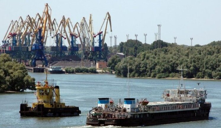 "Відбувся відкат. А точніше – обвал": Обсяги перевезень вантажів через українські порти на Дунаї різко впали