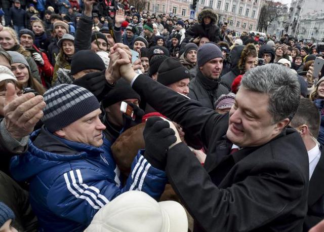 майдан порошенко марш память евромайдан достоинства