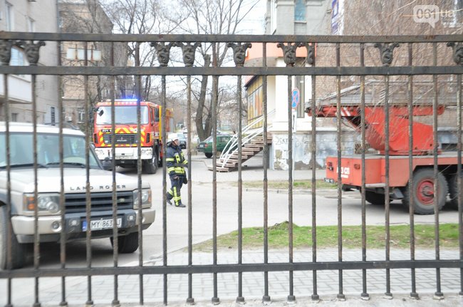 Невідомі повідомили про замінування міськради в Запоріжжі і вимагають заборонити ОПЗЖ і Партію Шарія 08